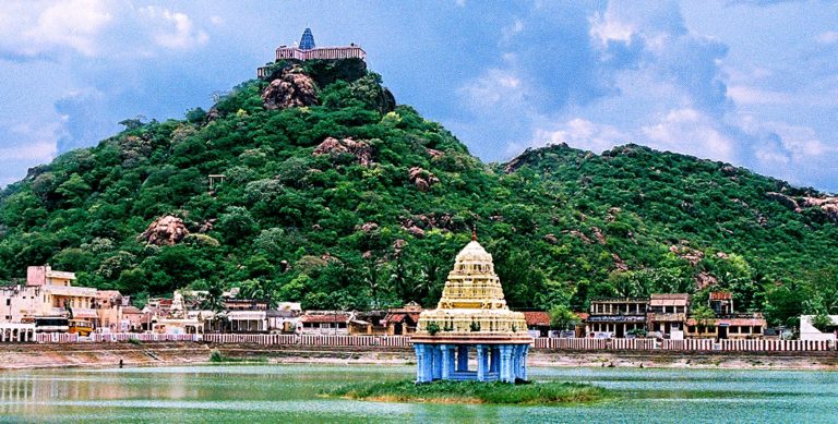 பட்சி தீர்த்தம் எனும் திருக்கழுக்குன்றம்