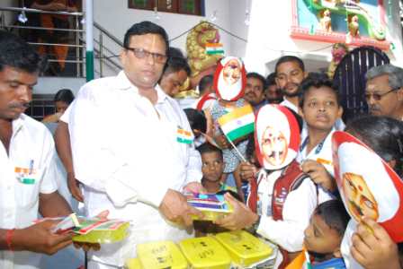 சுதந்திர தின விழா கொண்டாட்டம்